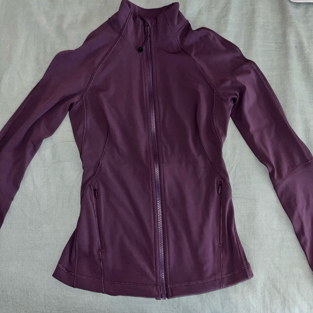 NWOT Lululemon Define Jacket (Nulu) grape thistle, size 4